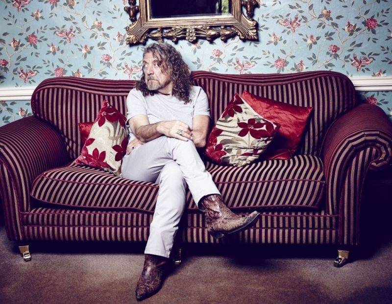 Robert Plant se chystá do Plzně. Dá si i oblíbenou slivovici?