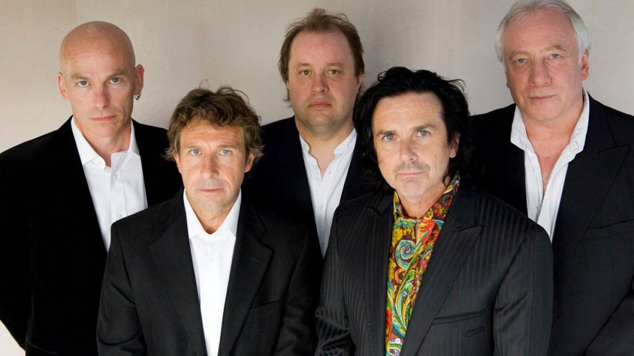 Artrockoví Marillion vezou do Plzně oduševnělou a emotivní hudbu