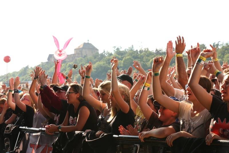 Hrady CZ míří na Moravu, Kabát, Ewa Farna, Mandrage a spol. to rozbalí na Veveří
