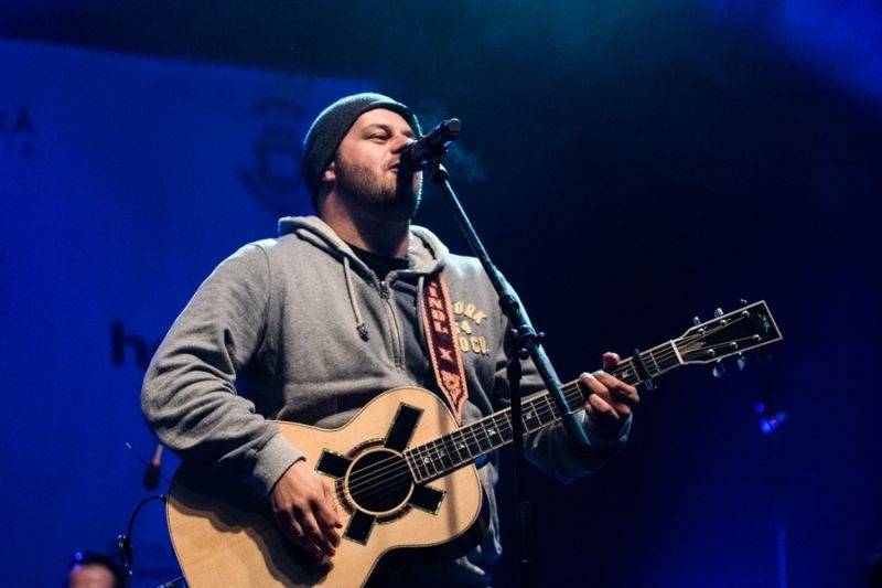Sobotní Okoř zahájí Ewa Farna, kromě hudby dojde i na zorbing nebo kuchařskou show