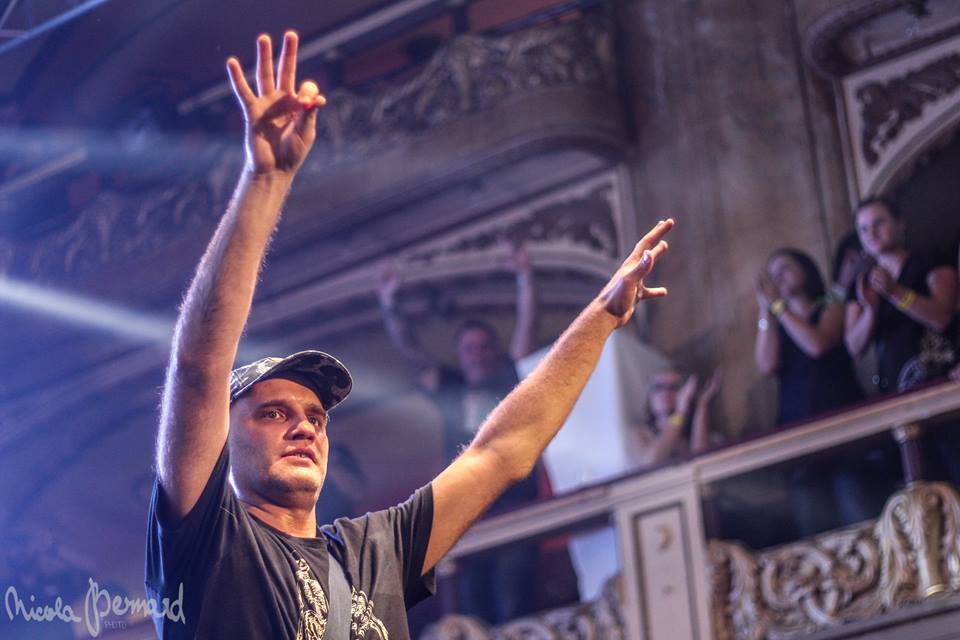 VIDEO: Harlej tvrdí, že hodný holky chtějí zlý kluky. Hostem turné bude zakázanÝovoce