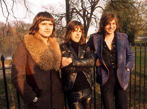 Zemřel Greg Lake, člen tria Emerson, Lake and Palmer podlehl rakovině