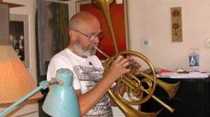 Zemřel Jaromír Hnilička, jazzový trumpetista a vynálezce hnilofonu
