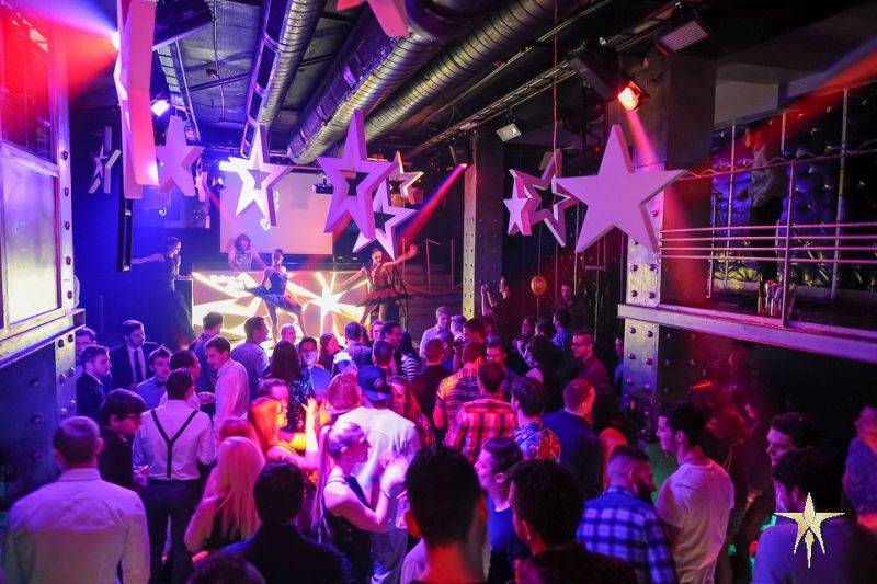 Silvestr v Radosti: Závěr roku bude patřit karnevalu