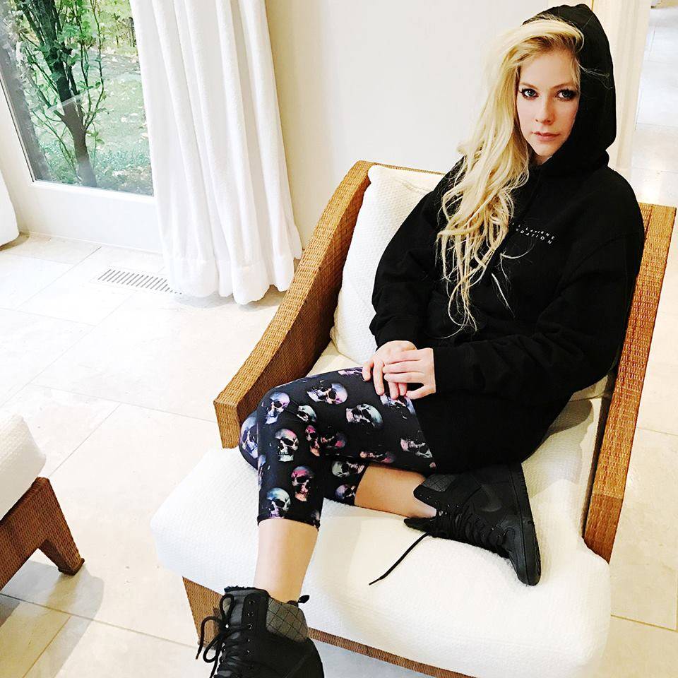 Avril Lavigne vydá v roce 2017 novou desku. Bude i o boji s lymskou boreliózou