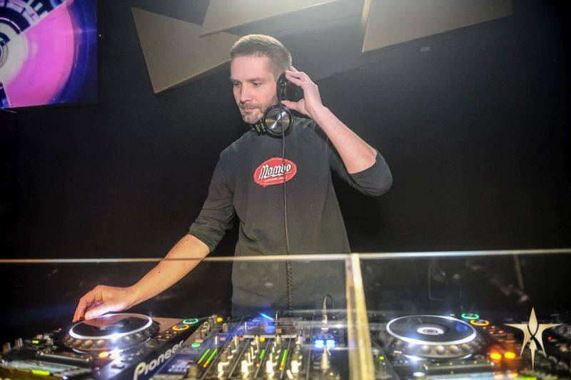 Stefan Biniak v únoru vystoupí v Radosti FX. Dorazí v rámci noci Berlin To Prague