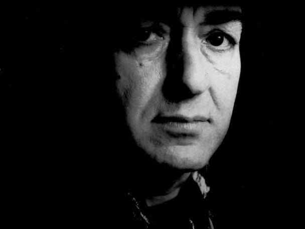 Zemřel Jaki Liebezeit, bubeník krautrockových Can 