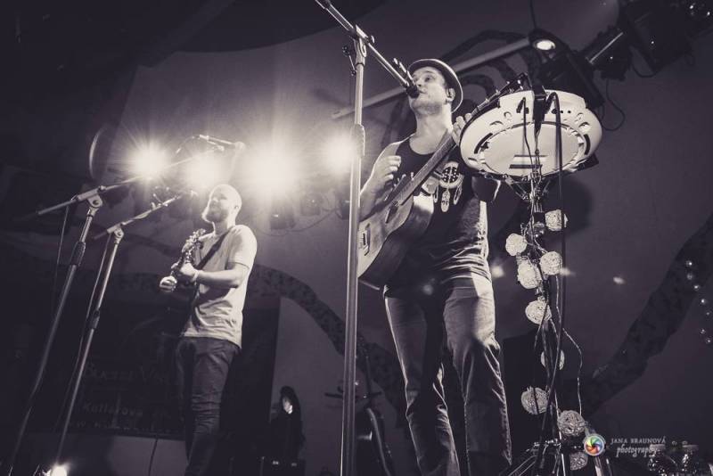 Písničkář Pokáč vydá své první album. Potřebuje ale pomoc fanoušků