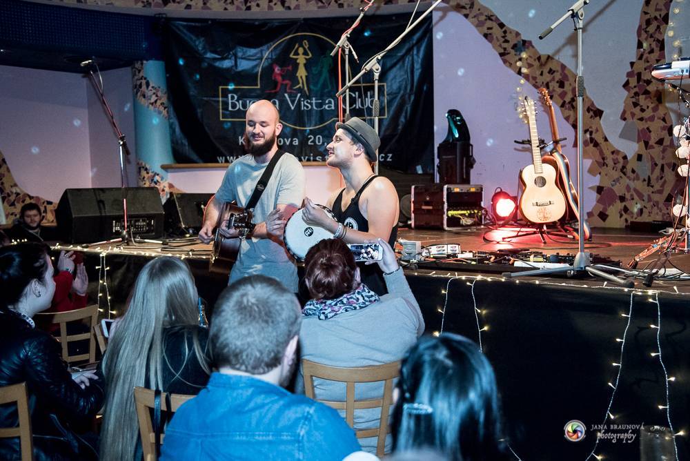 Písničkář Pokáč vydá své první album. Potřebuje ale pomoc fanoušků