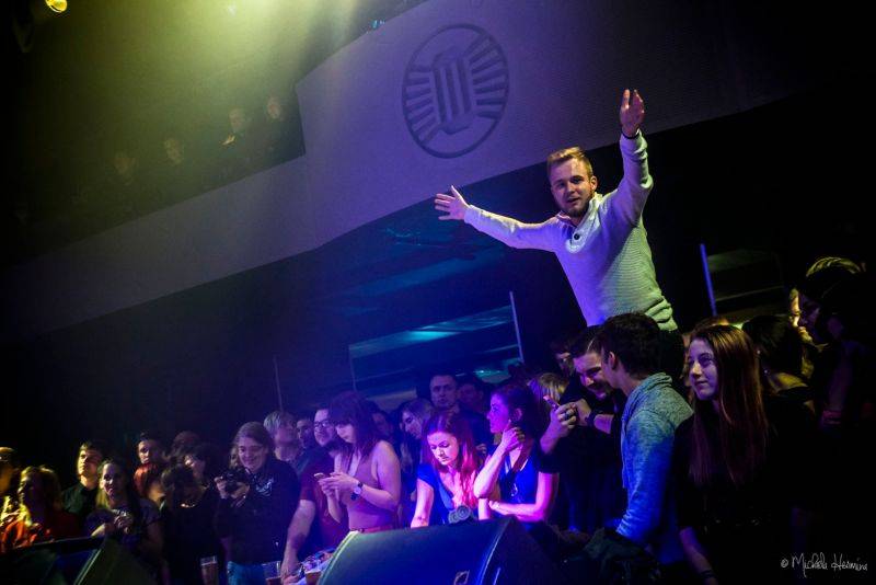 Mňága a Žďorp vybrala na desku Třínohý pes přes tři čtvrtě milionu, hostují na ní členové Monkey Business