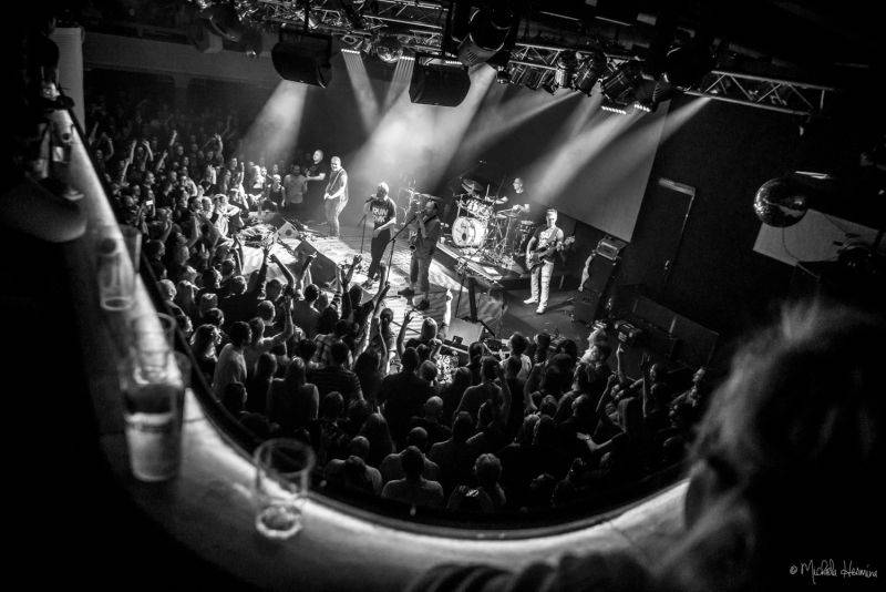 Mňága a Žďorp vybrala na desku Třínohý pes přes tři čtvrtě milionu, hostují na ní členové Monkey Business