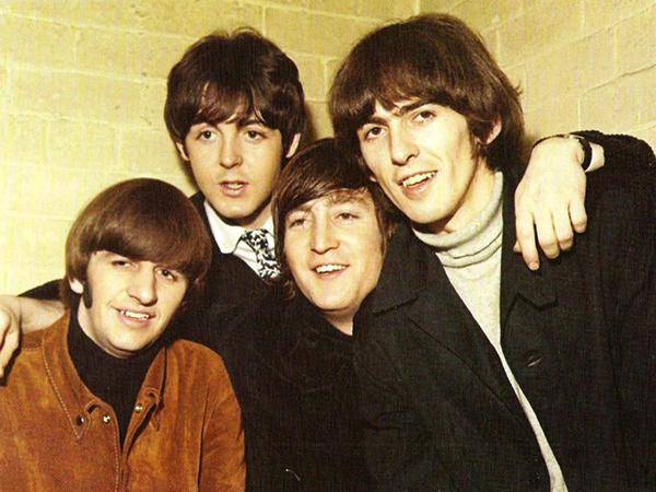 Dva zbývající Beatles - Paul McCartney a Ringo Starr - se sešli ve studiu. Co chystají?