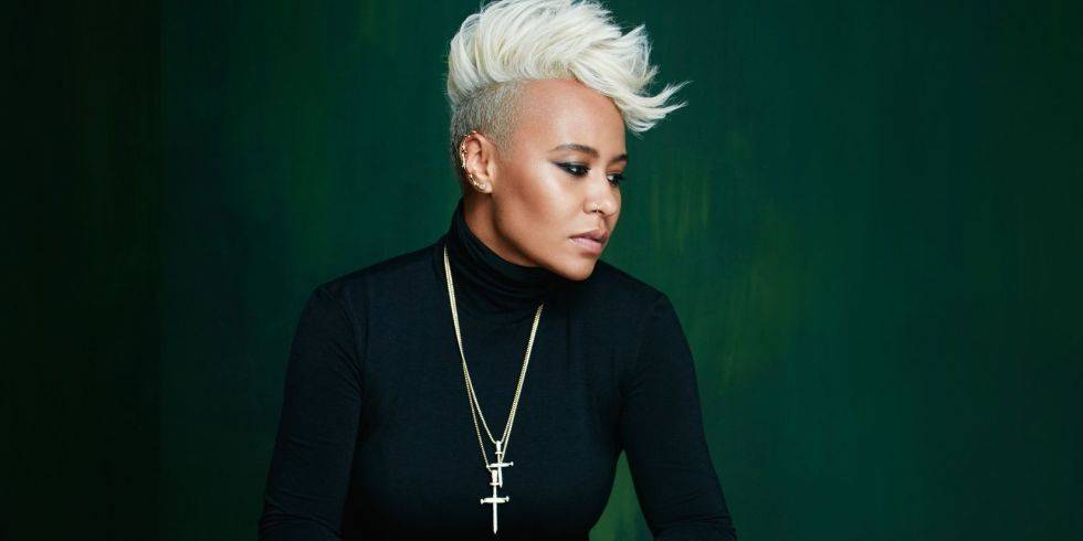 David Bowie získal posmrtně dvě Brit Awards, Chris Martin vzdal hold Georgi Michaelovi