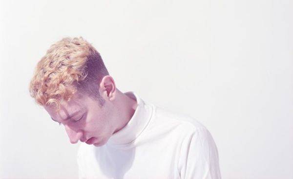 Chrome Sparks zavítá poprvé do Prahy, euforickým setem omámí NoD