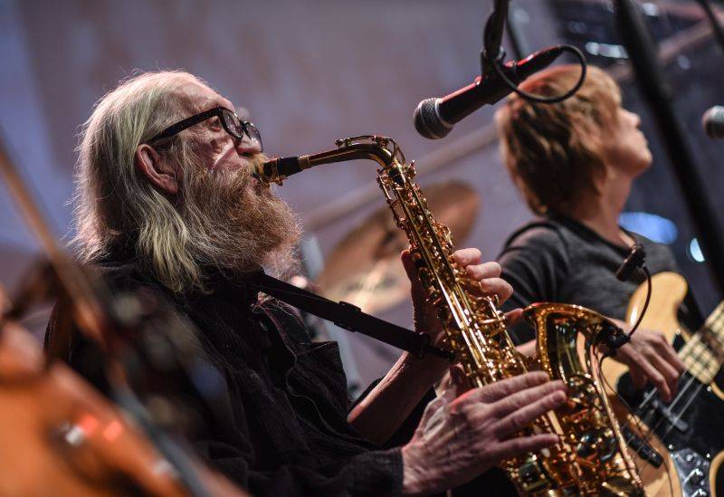 The Plastic People Of The Universe nahráli živák s Filharmonií Brno, pokřtí ho na apríla 