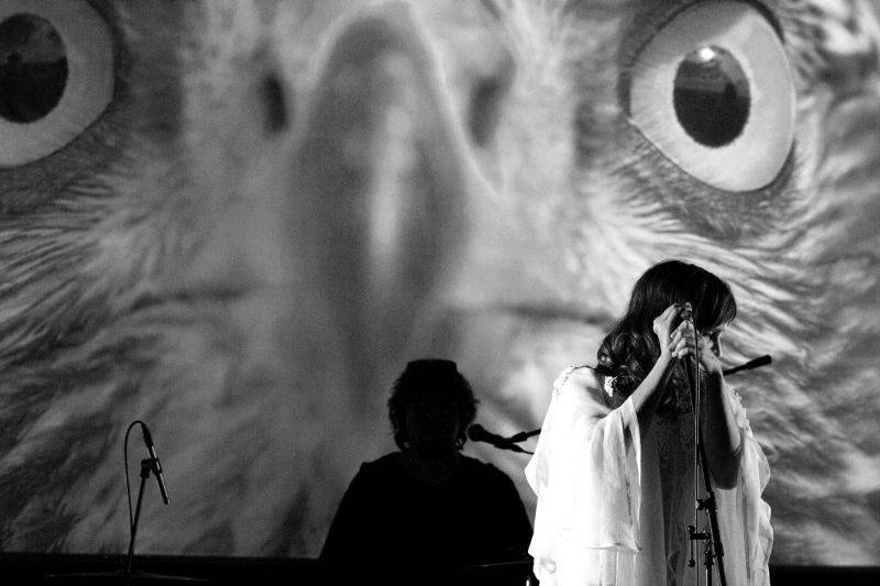 Jana Lota a Barbora Mochowa vystoupí začátkem května v Cargo Gallery