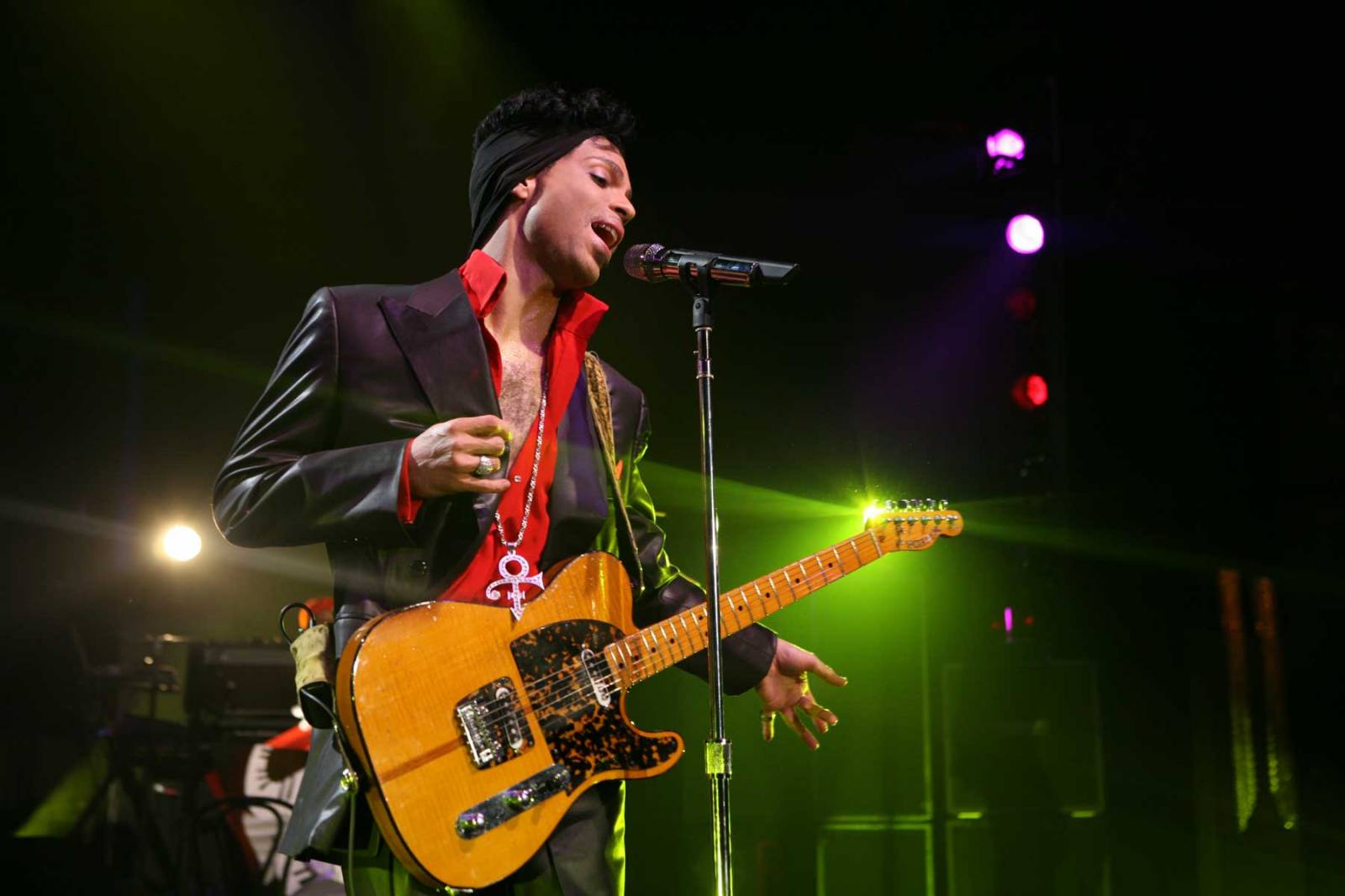 Nová hudba Prince vyjde k prvnímu výročí jeho úmrtí. EP Deliverance budou následovat další alba