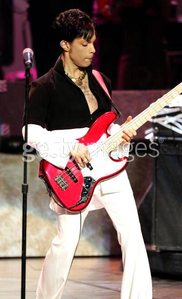 Nová hudba Prince vyjde k prvnímu výročí jeho úmrtí. EP Deliverance budou následovat další alba