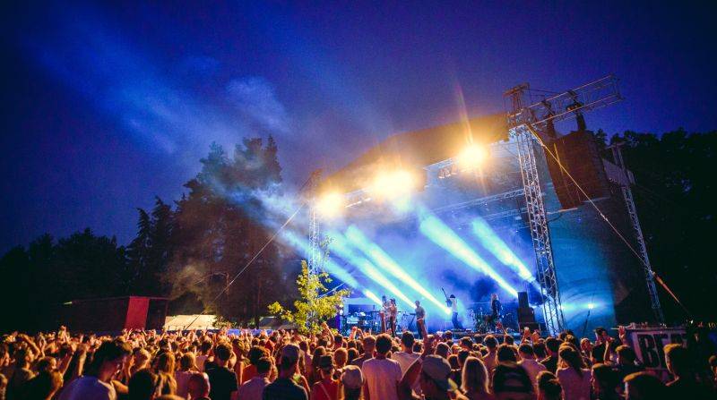 Fingers Up zve do Mohelnice na Priessnitz, Zrní, Lake Malawi i bazén