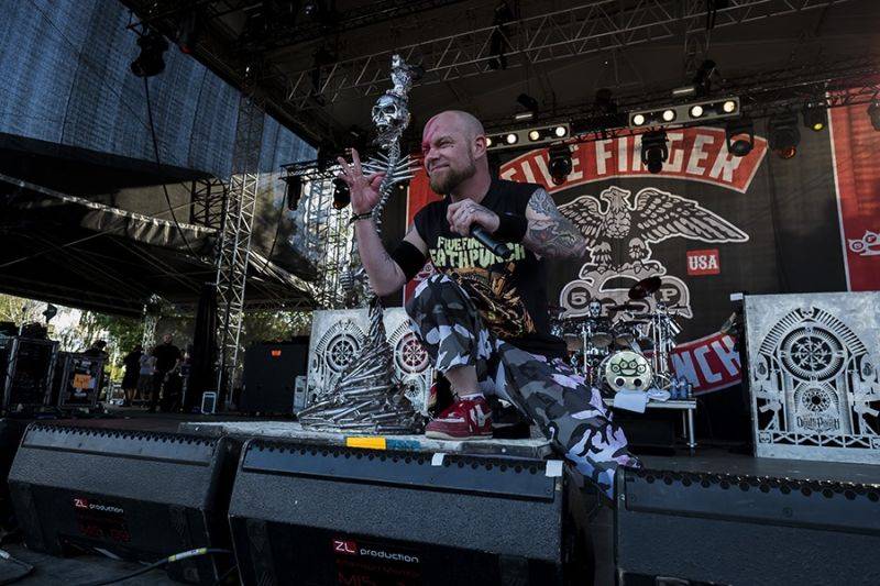 Five Finger Death Punch a In Flames v listopadu zatřesou pražským Forem Karlín