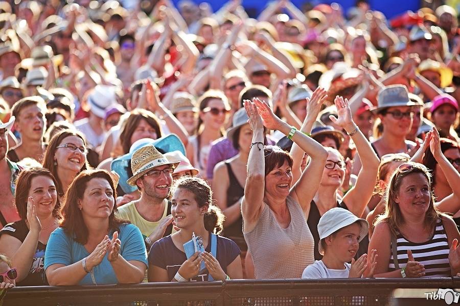 Na festivalu Přeštěnice zahrají Rybičky 48, Jelen i Mandrage, nedočkavci mohou vyrazit už na čtvrteční večírek