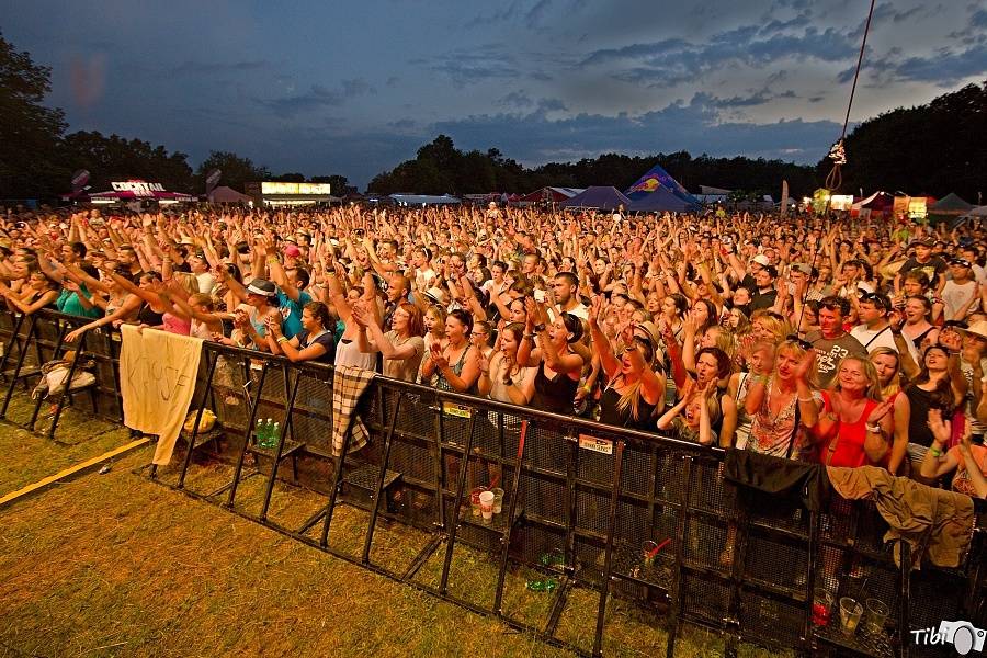 Na festivalu Přeštěnice zahrají Rybičky 48, Jelen i Mandrage, nedočkavci mohou vyrazit už na čtvrteční večírek