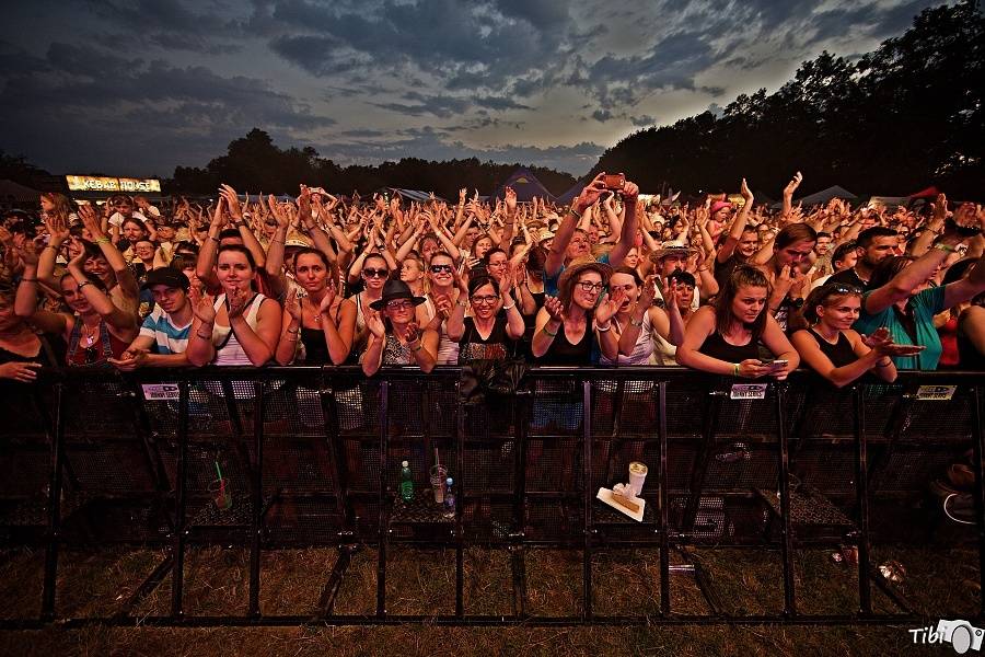 Na festivalu Přeštěnice zahrají Rybičky 48, Jelen i Mandrage, nedočkavci mohou vyrazit už na čtvrteční večírek