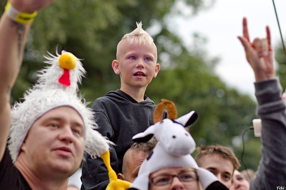 Barvy léta se blíží, do Poděbrad se sjedou Tři sestry, Vypsaná Fixa nebo Xindl X
