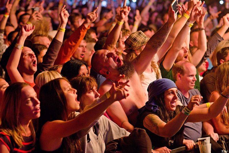 Barvy léta se blíží, do Poděbrad se sjedou Tři sestry, Vypsaná Fixa nebo Xindl X