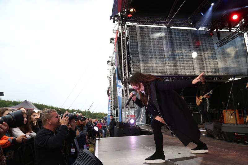 Hrady CZ se po startu na Točníku přesouvají na Kunětickou horu, vystoupí Arakain a Lucie Bílá nebo Richard Müller