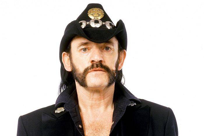 Motörhead vydají v září album coverů, vzdají poctu Davidu Bowiemu, Sex Pistols nebo Rolling Stones