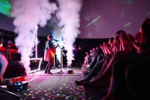 Nebe chystá turné, které ještě nikdo neudělal. Návštěvníky vezme na vesmírnou loď