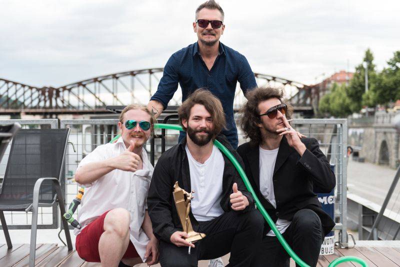 Hentai Corporation dokončují nové album, koncertovat budou i v Německu, Belgii nebo Francii