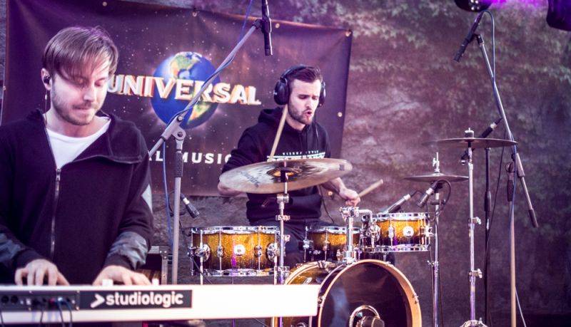 Universal představil talenty domácí scény, Poetika křtila desku, debutovala kapela Platonic