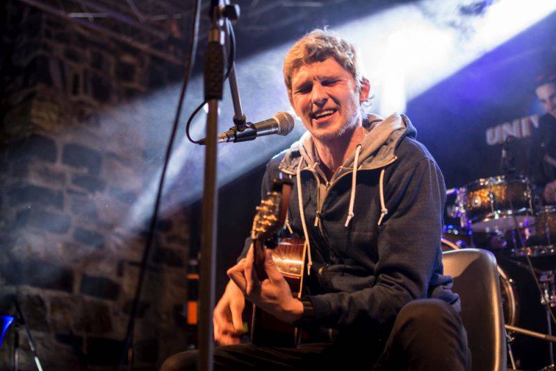 Universal představil talenty domácí scény, Poetika křtila desku, debutovala kapela Platonic