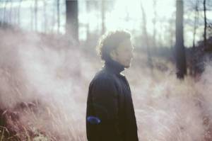 Peter Aristone zpívá na novém EP o nejšťastnějších náhodách