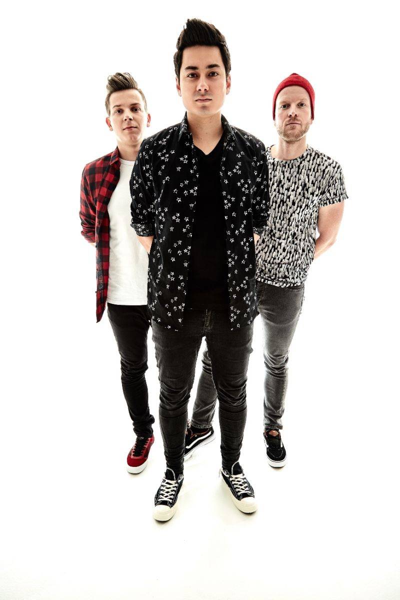 Mirai a Poetika oznámili nové termíny turné. Pražský křest proběhne podle původního plánu v říjnu