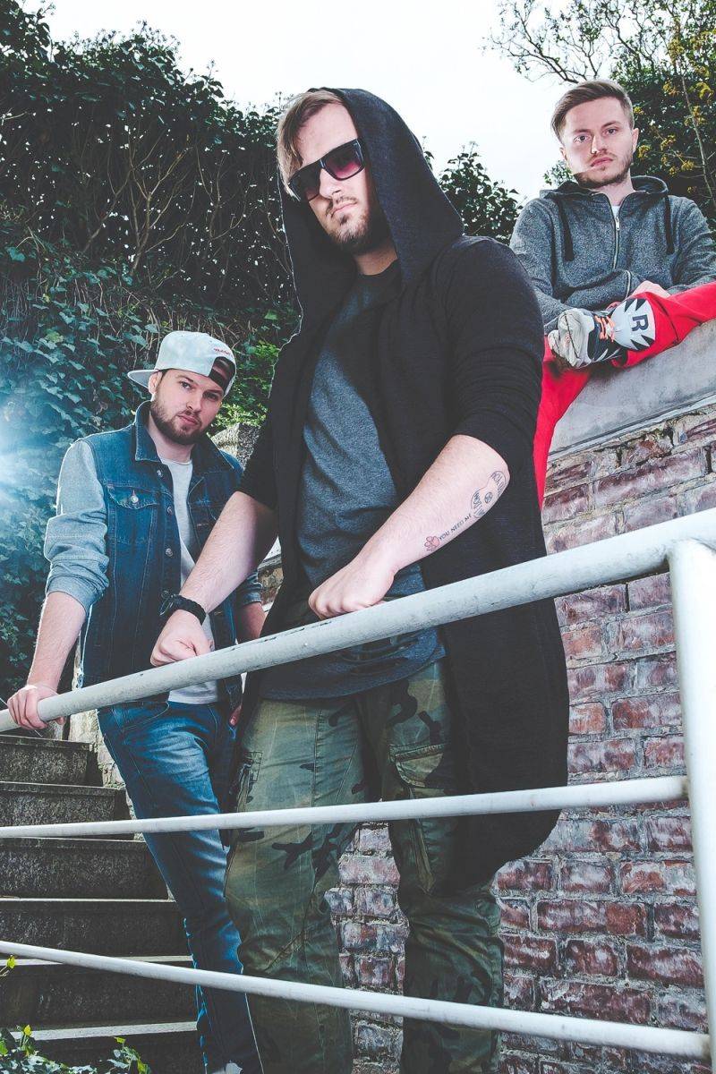 Mirai a Poetika oznámili nové termíny turné. Pražský křest proběhne podle původního plánu v říjnu