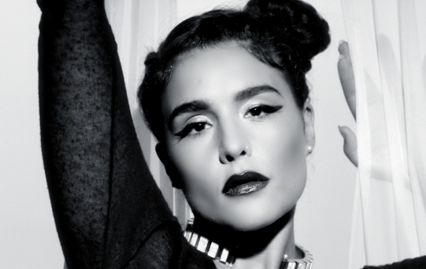 Jessie Ware se vrátí do Prahy po pěti letech, zazpívá písně z desky věnované rodině