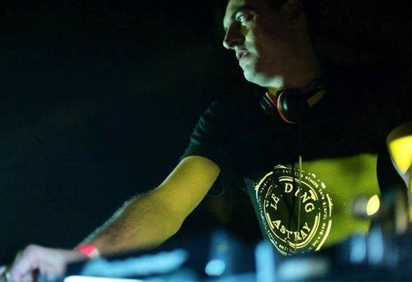 O sobotní party se v Chapeau Rouge postarají Nick Elia live a Elek-Fun, tančit se bude ve všech třech patrech