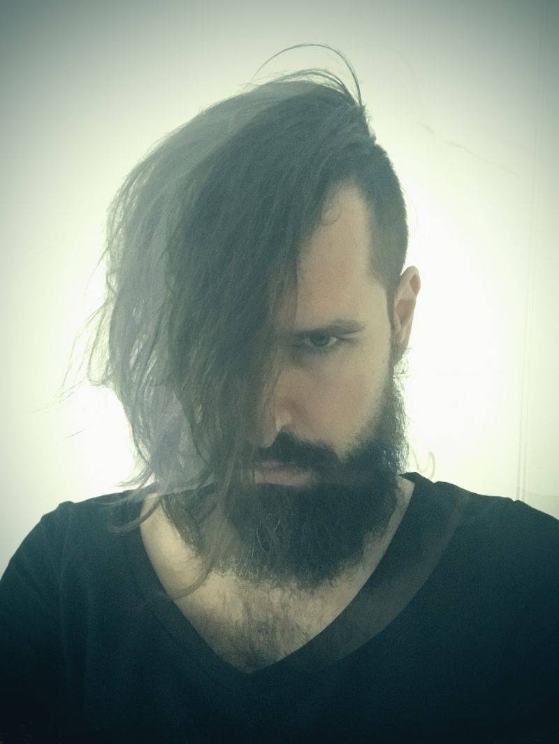 Boris Carloff na novém albu The Solipsist pracuje s hlasem jako s nástrojem, odkazuje i k anglické poezii