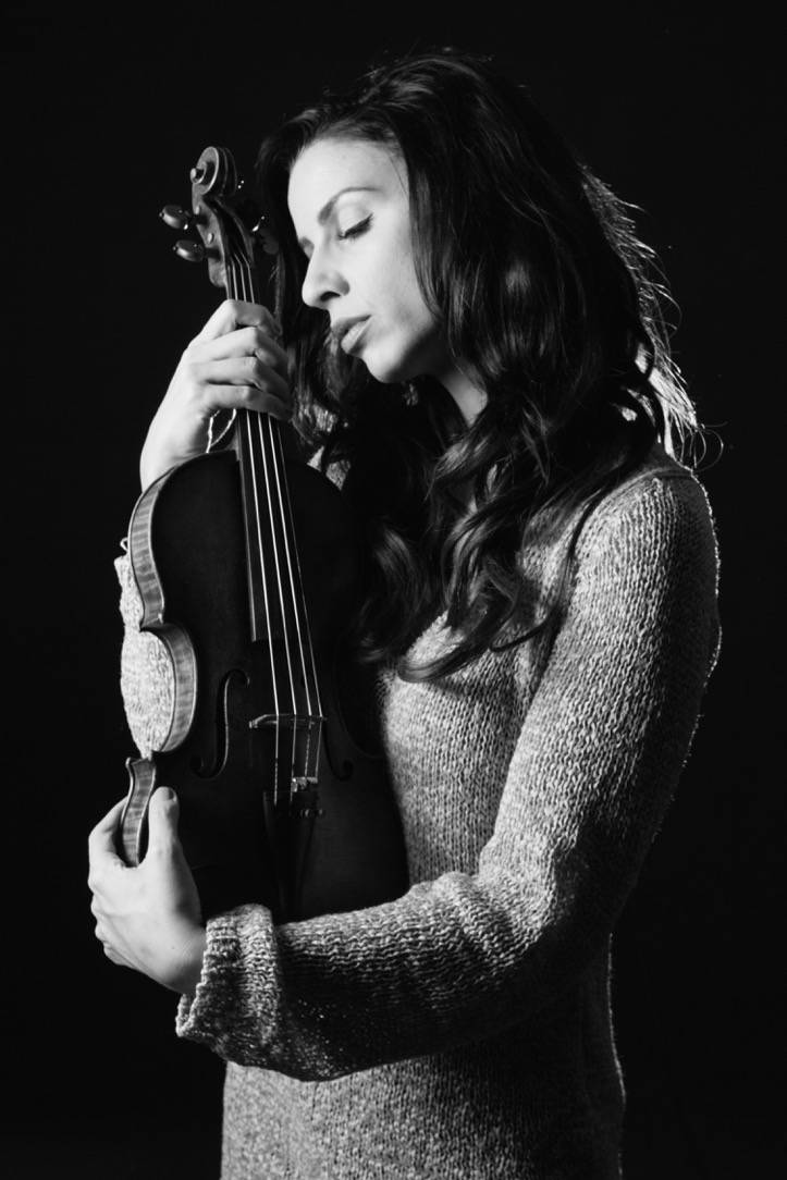 Hurts vystoupí v Bratislavě, publikum rozehřeje houslistka Daniela Lovlin