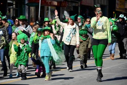 Na svatého Patrika se v Praze chystá největší průvod v Česku. Zakončí ho večírek v Rock Café nebo koncert Marpa