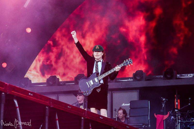 AC/DC prý nahrávají nové album. Zpívat na něm bude Axl Rose
