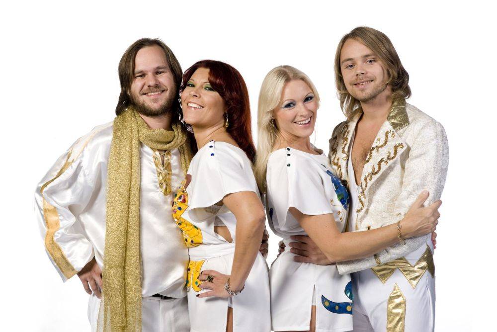 Hity skupiny ABBA rozezní pražskou Tipsport arénu. The Show je prý nejlepší revival švédské legendy