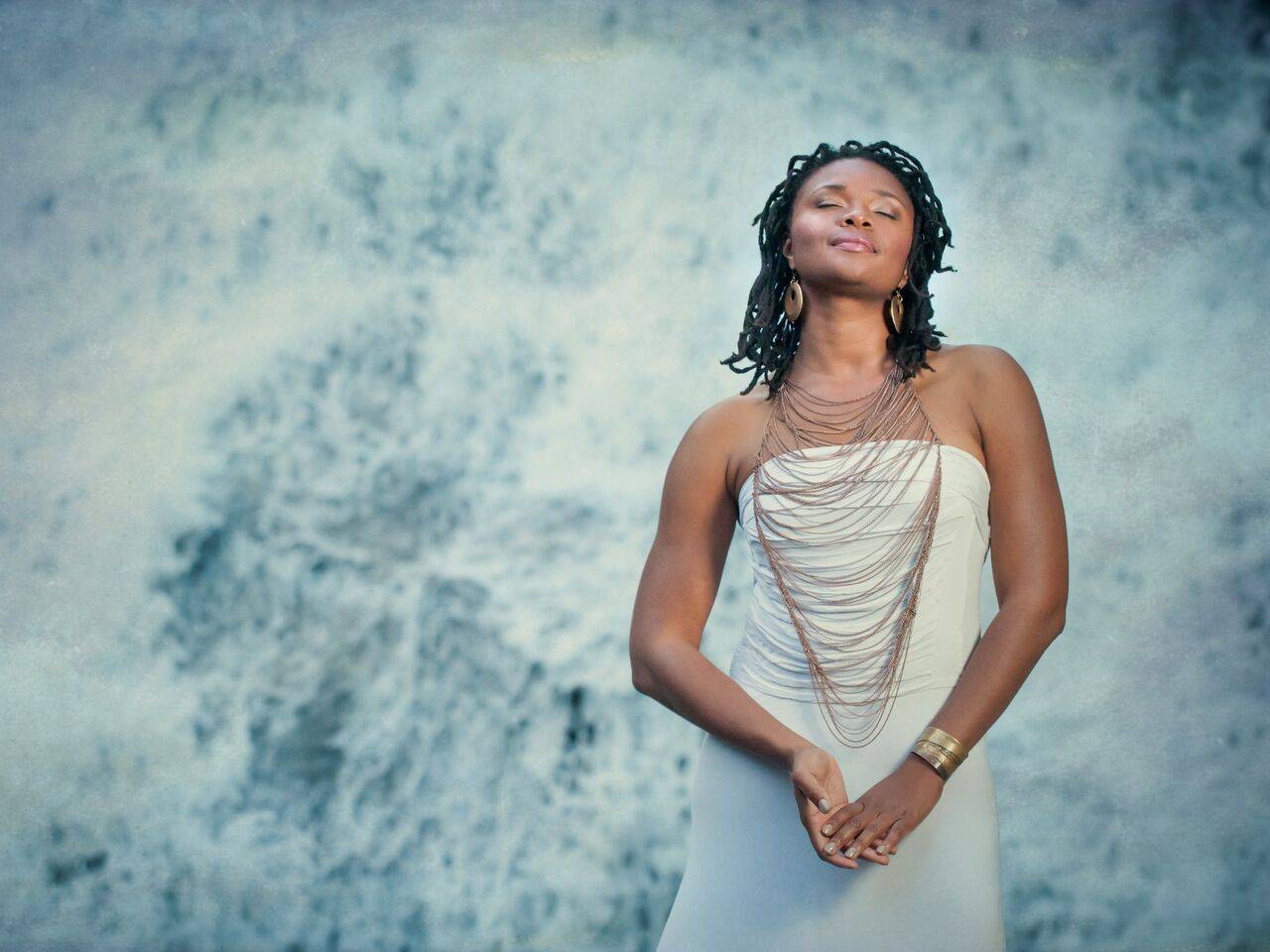 Struny podzimu ve znamení tuzemských premiér: Vystoupí Terry Riley, Lizz Wright nebo Andy Irvine a Paul Brady