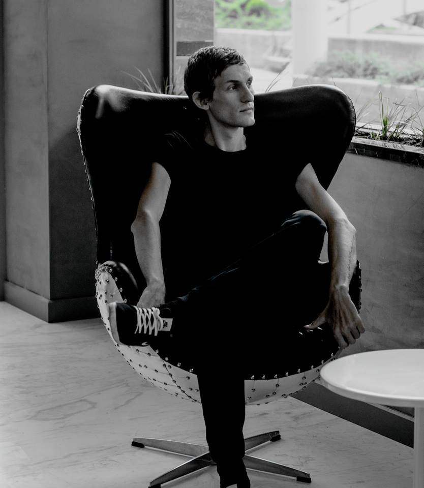 Willers Brothers a Oleg Mass roztančí klub Chapeau Rouge