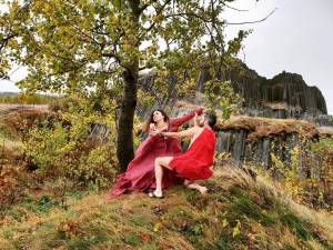 VIDEO: Martin Hrubý v klipu rozehrává zápletku z vlakového kupé