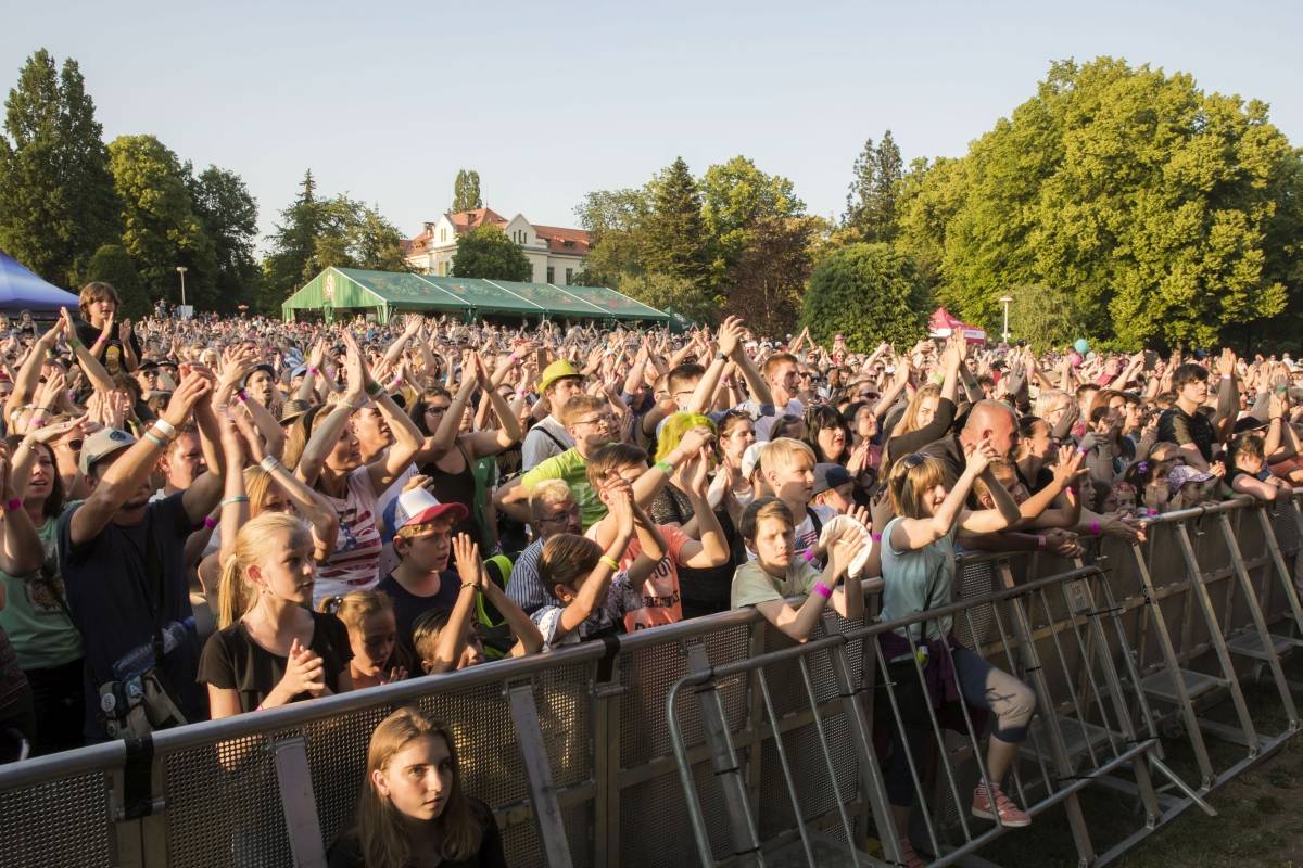 Divokej Bill, Tomáš Klus, Barbora Poláková, Wohnout i Rybičky 48. Mezi ploty láká na nejnabitější line-up