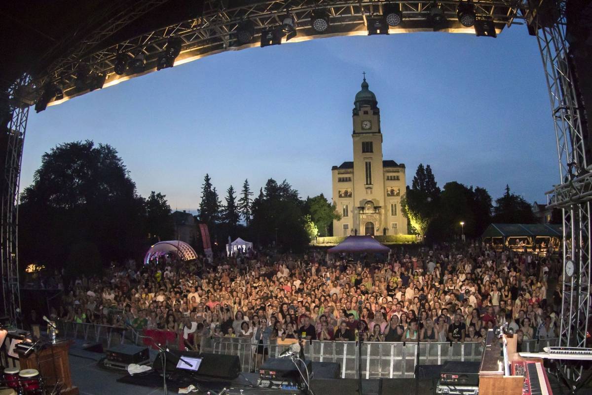 Divokej Bill, Tomáš Klus, Barbora Poláková, Wohnout i Rybičky 48. Mezi ploty láká na nejnabitější line-up